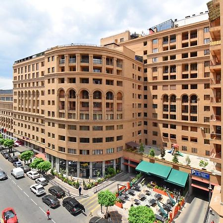 Armenak Apartment 5-Комнатная エレバン エクステリア 写真