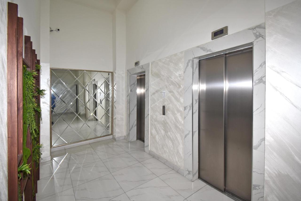 Armenak Apartment 5-Комнатная エレバン エクステリア 写真