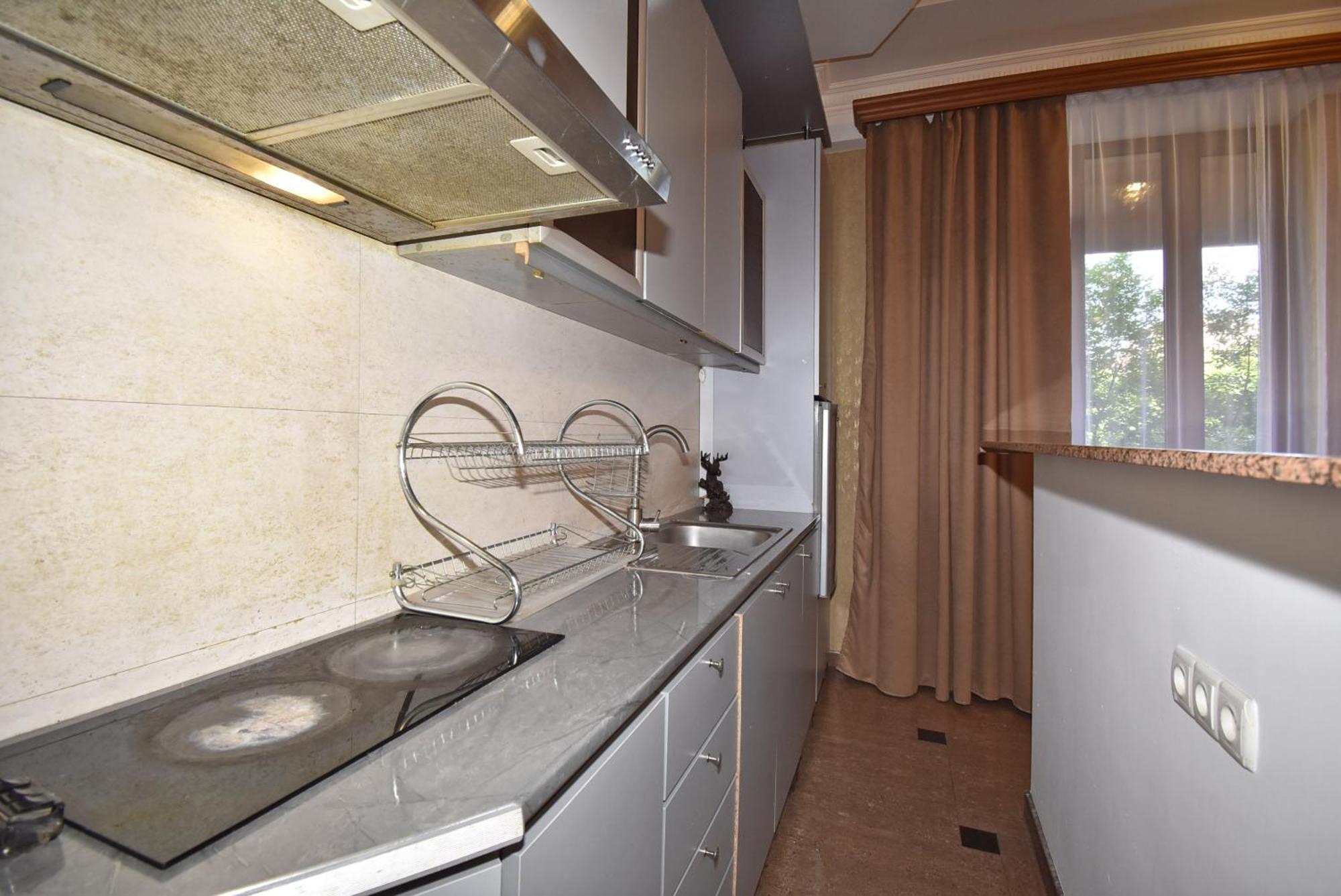 Armenak Apartment 5-Комнатная エレバン エクステリア 写真